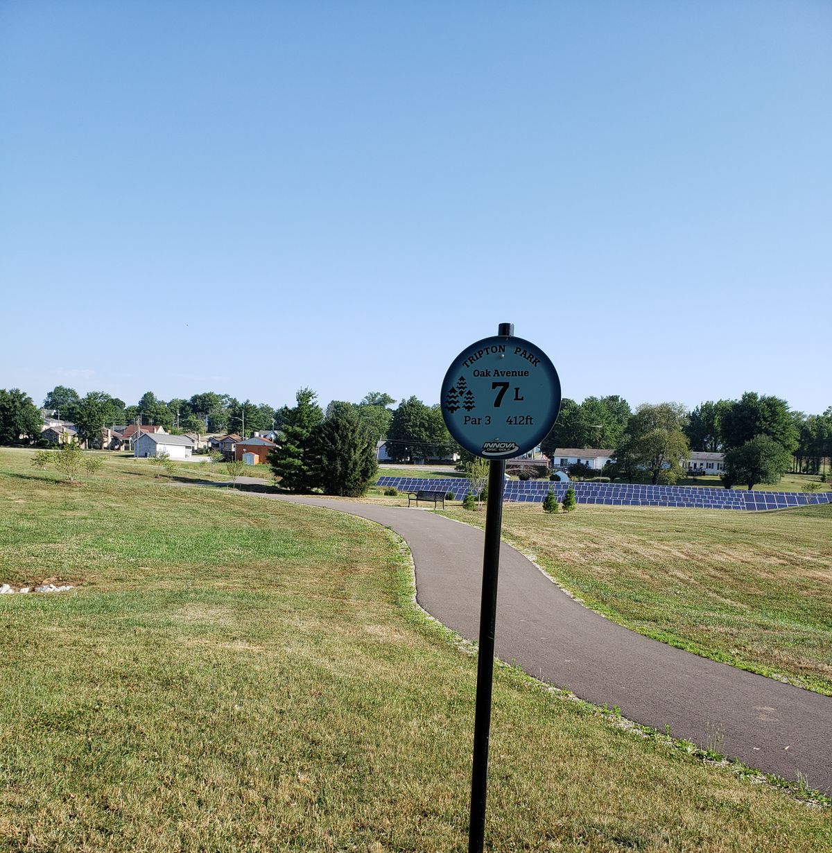#7 Long Tee sign.