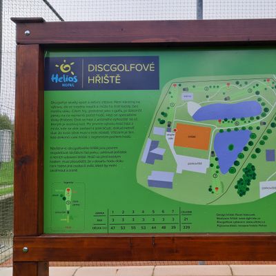 infoboard u výhoziště první jamky