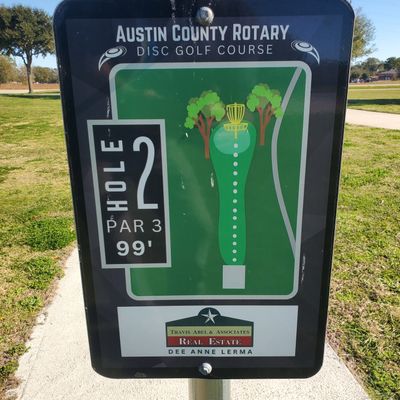 Tee 2
