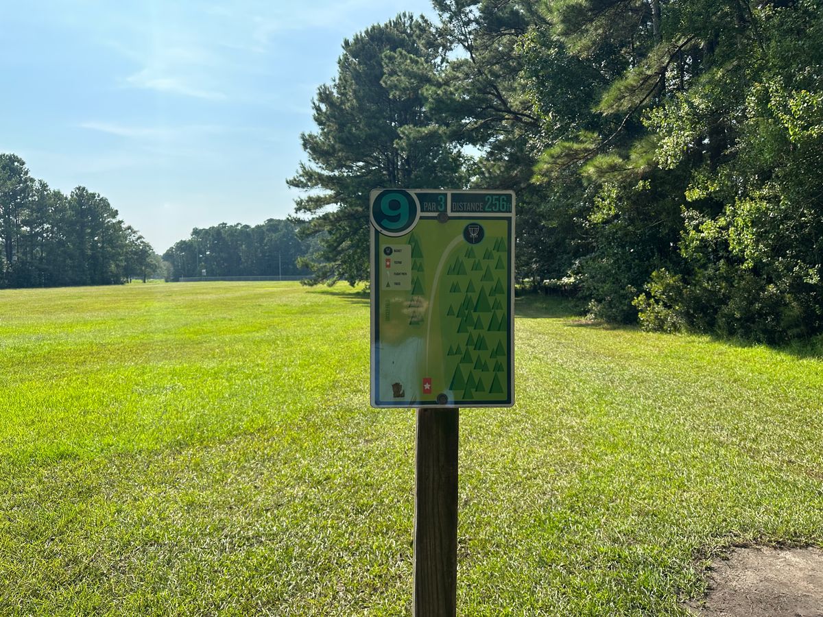 Hole 9 Sign