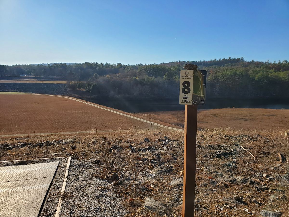 Hole B1 tee (old sign)