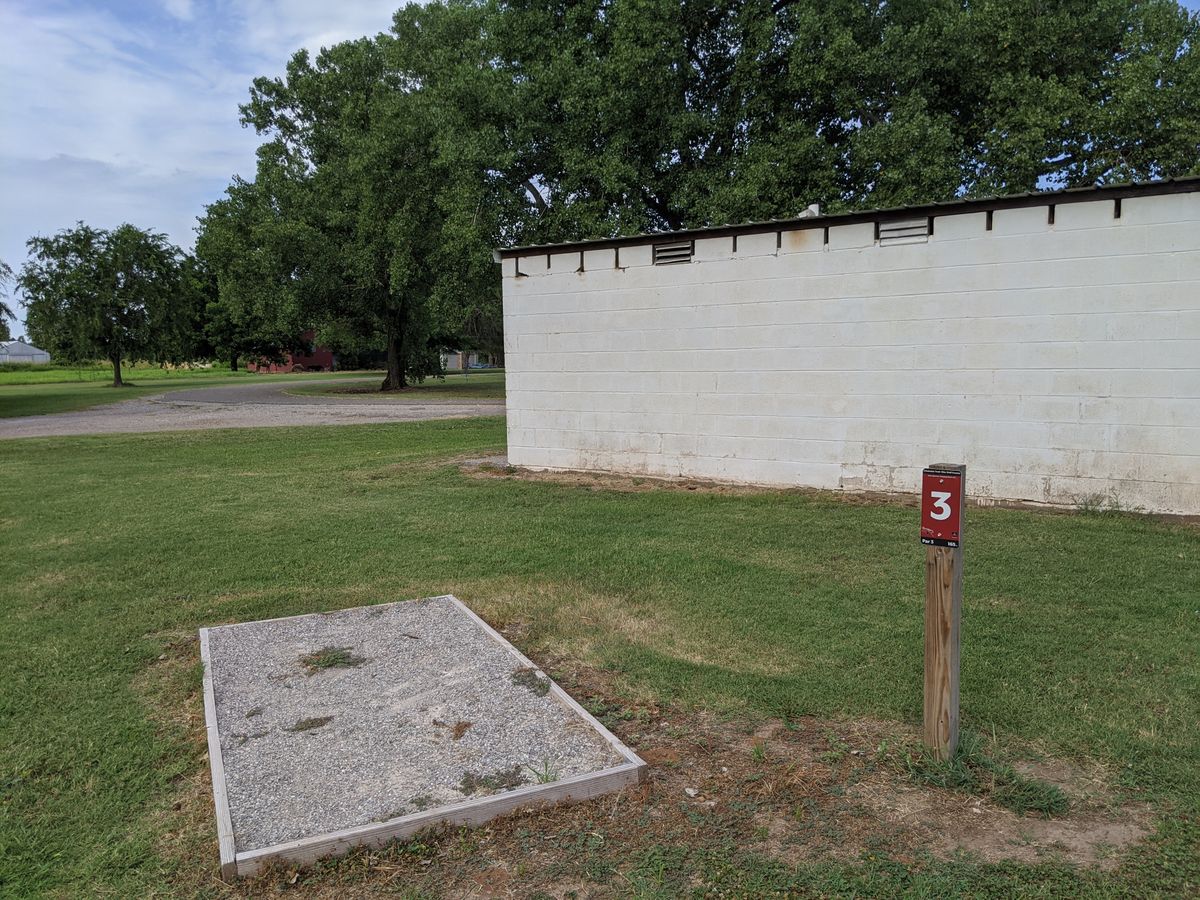 Hole 3 tee pad