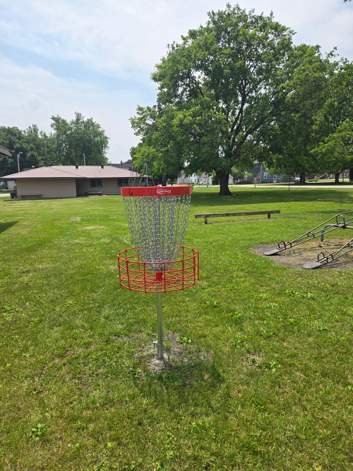 Hole 6 Basket