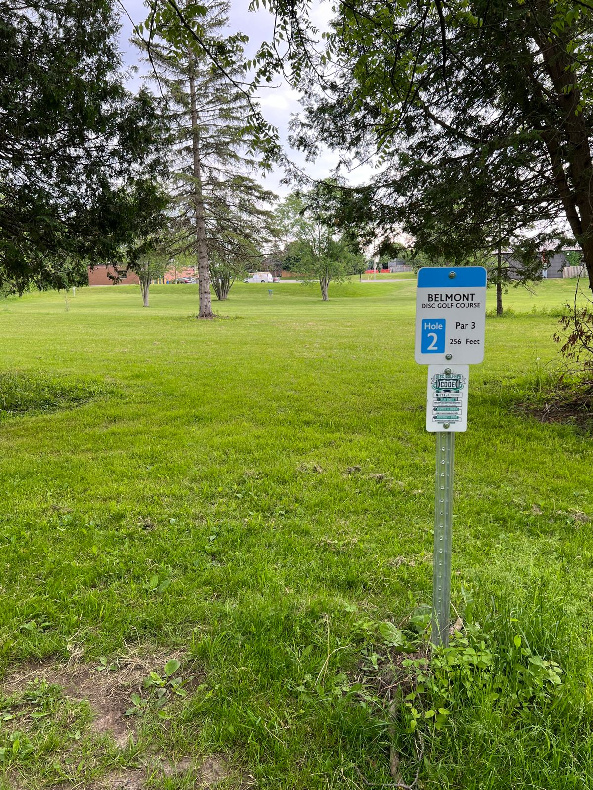 Hole 2 tee