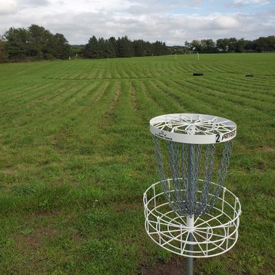 2 basket with 3-5 visible way out. Nice open area to crush drives