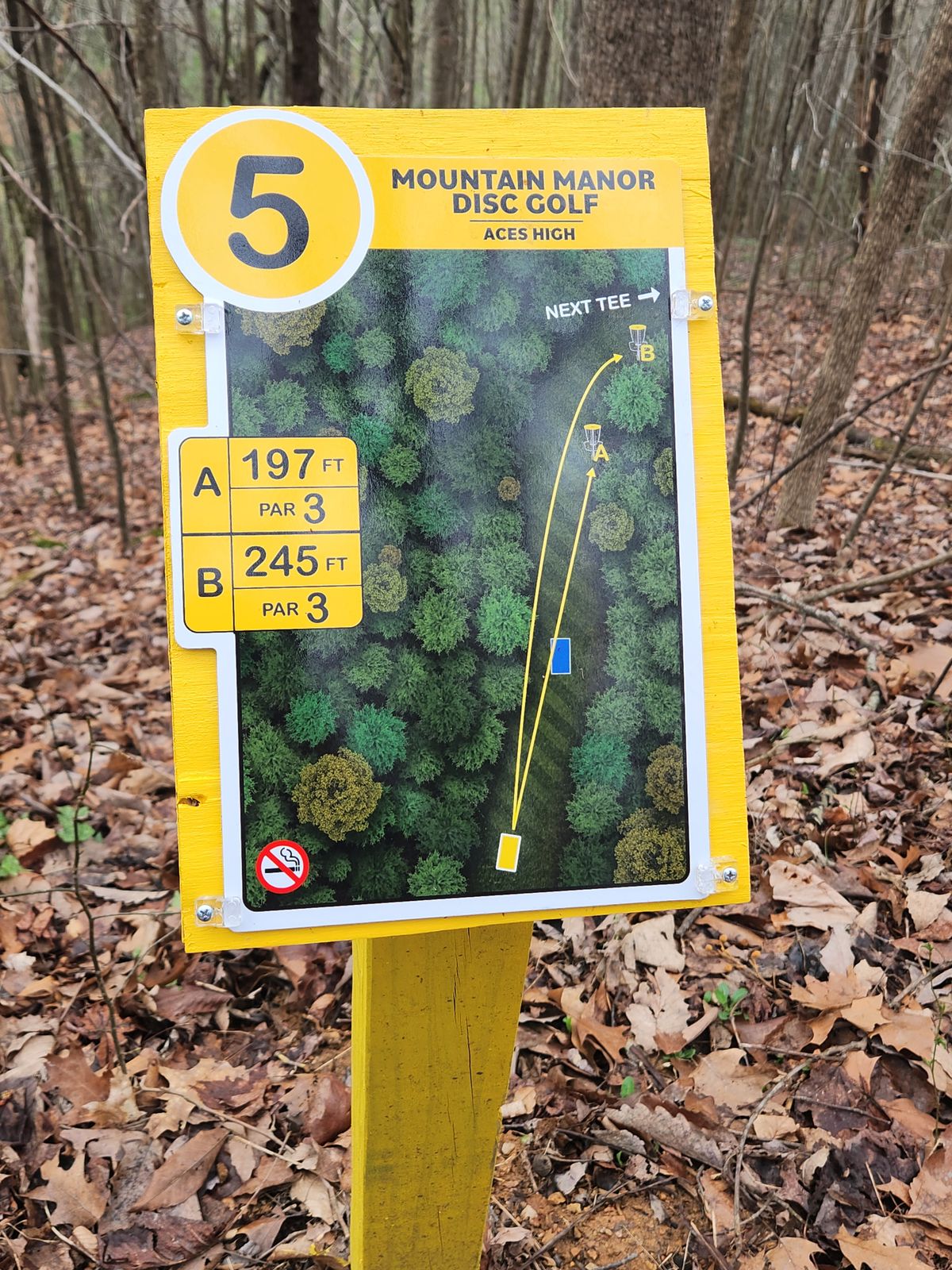 Descriptive tee signs  by Custom Disc Tee Signs