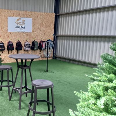 Un espace convivial pour suivre le concours de putt indoor