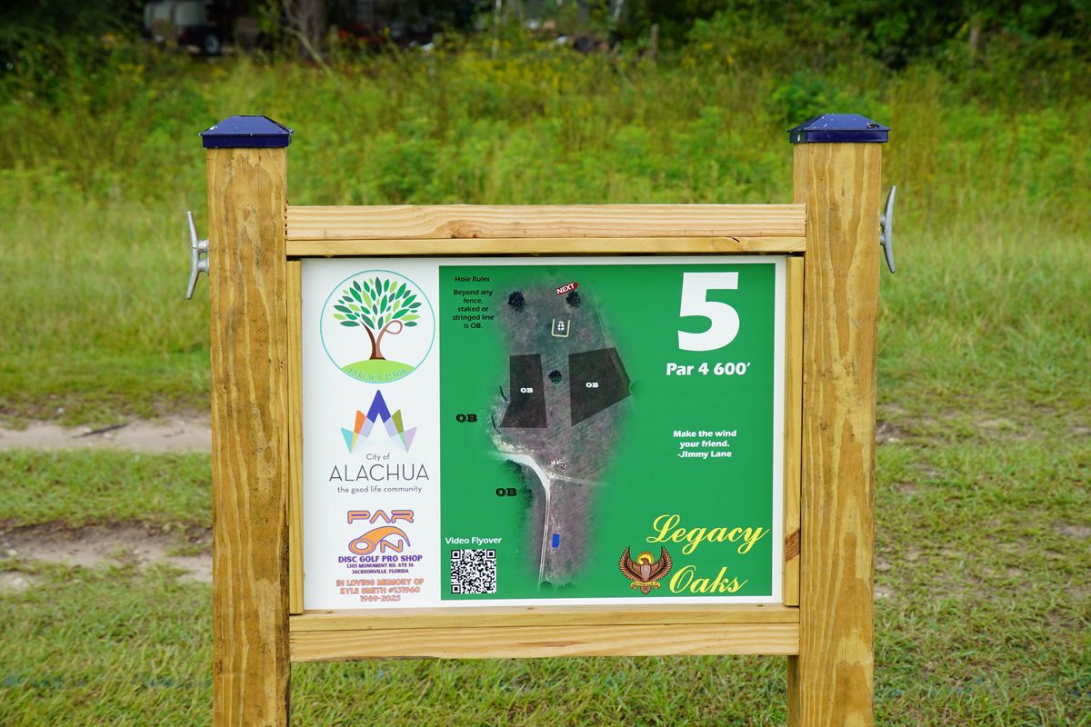 Hole 5’s tee sign