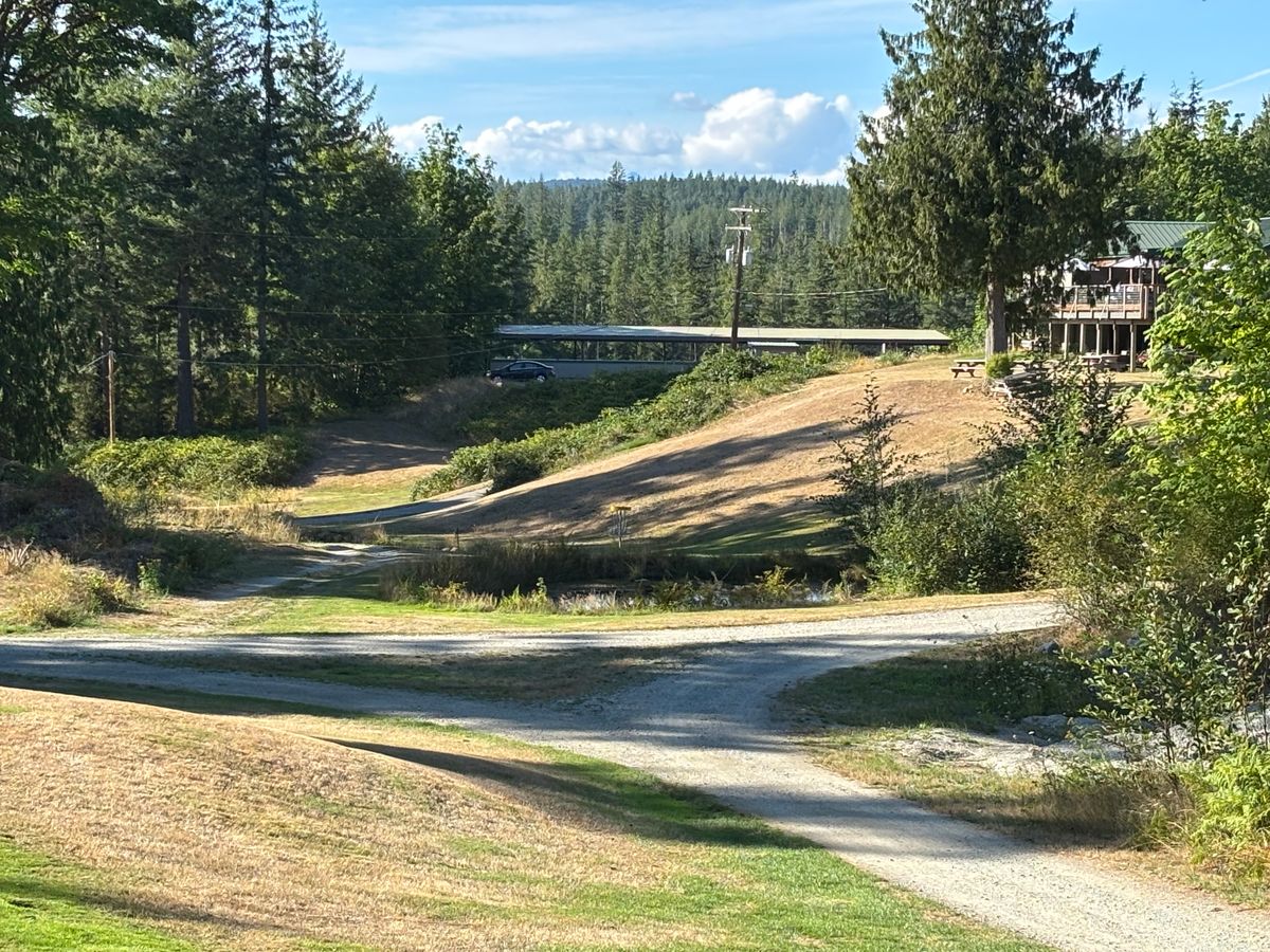 Hole 18 blue tee pad.