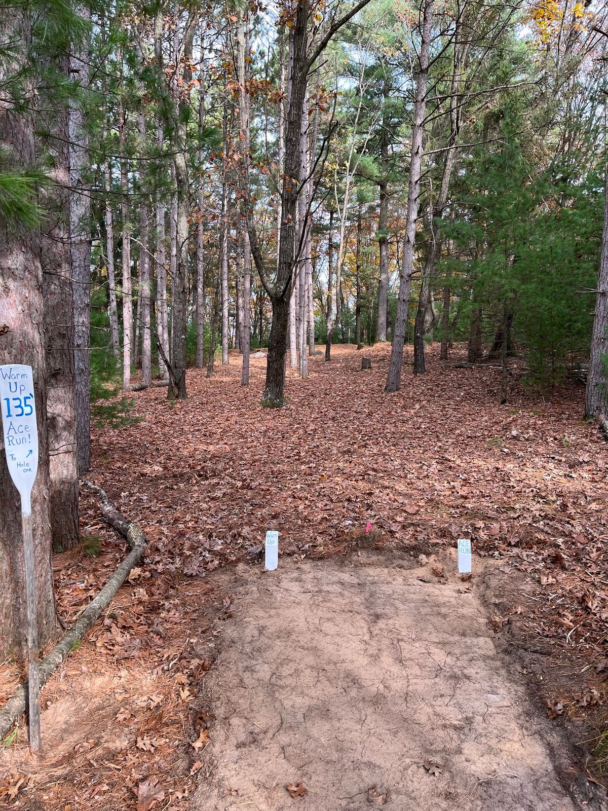 New warm-up hole on the way to hole 1