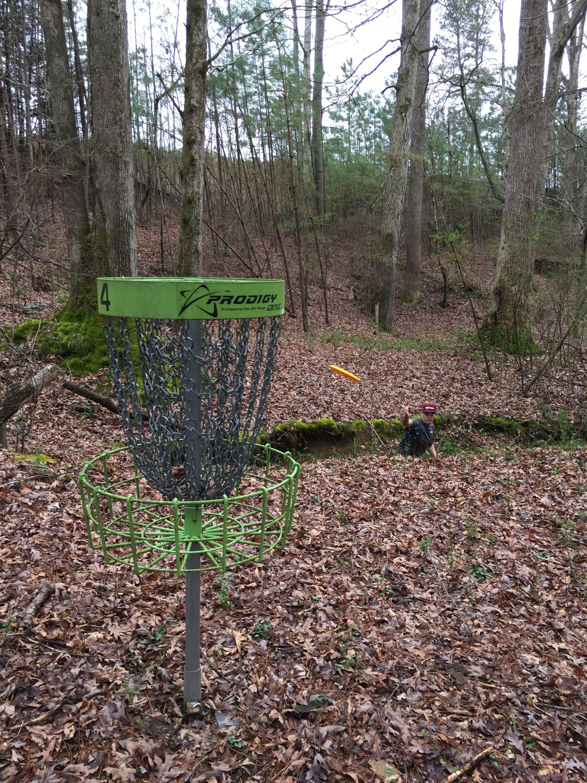 Ravine putt on 4.