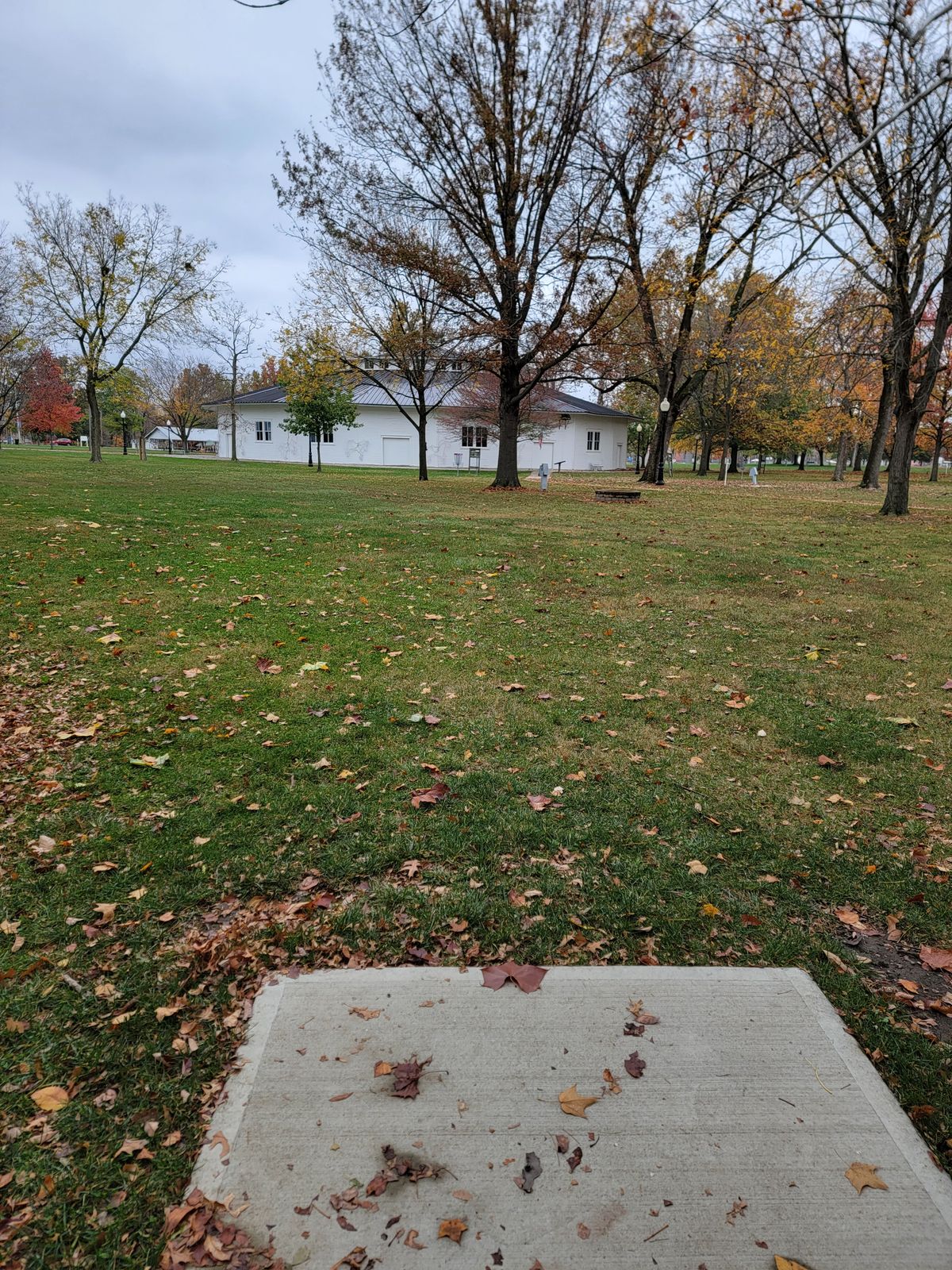 Hole 3's fairway looking back at the Chatauqua