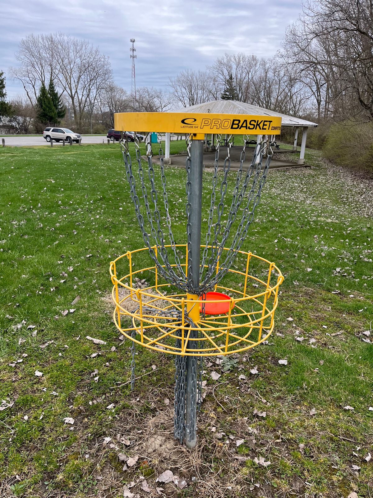 Hole 9’s inner chains hanging down