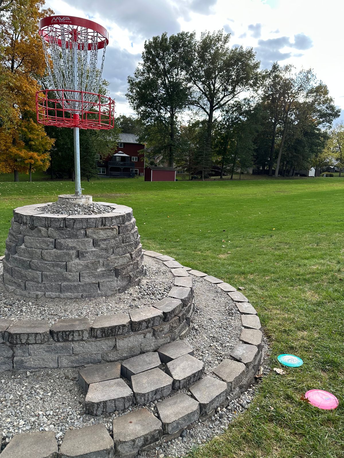 Holes 10 new elevated basket