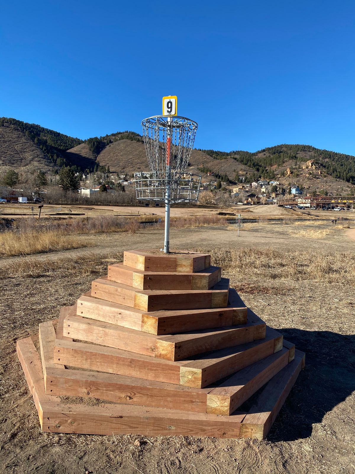 New hole 9 elevated basket