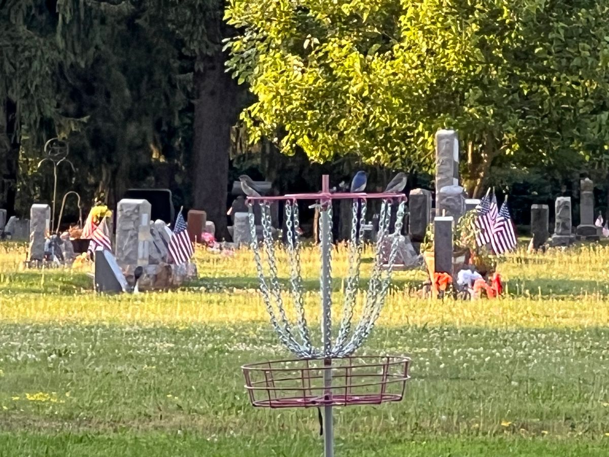 Hole 3 / 10 facing cemetery