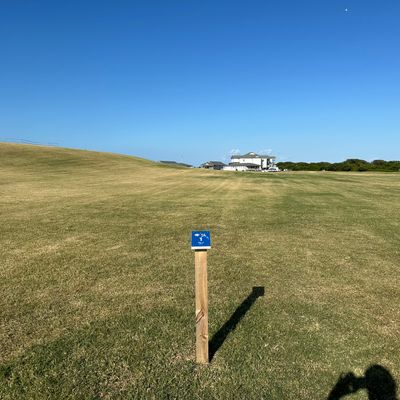 Hole 1 tee.
