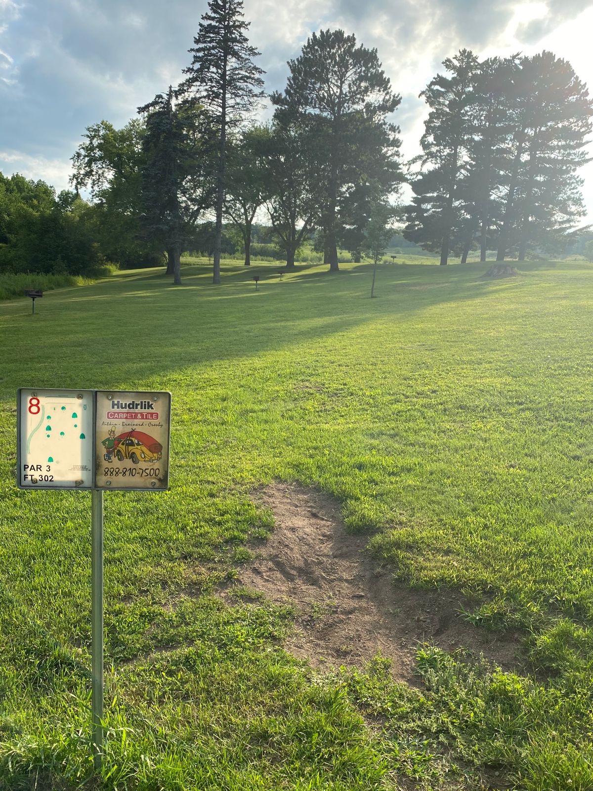Hole 8, enjoy the view and the horseflies!