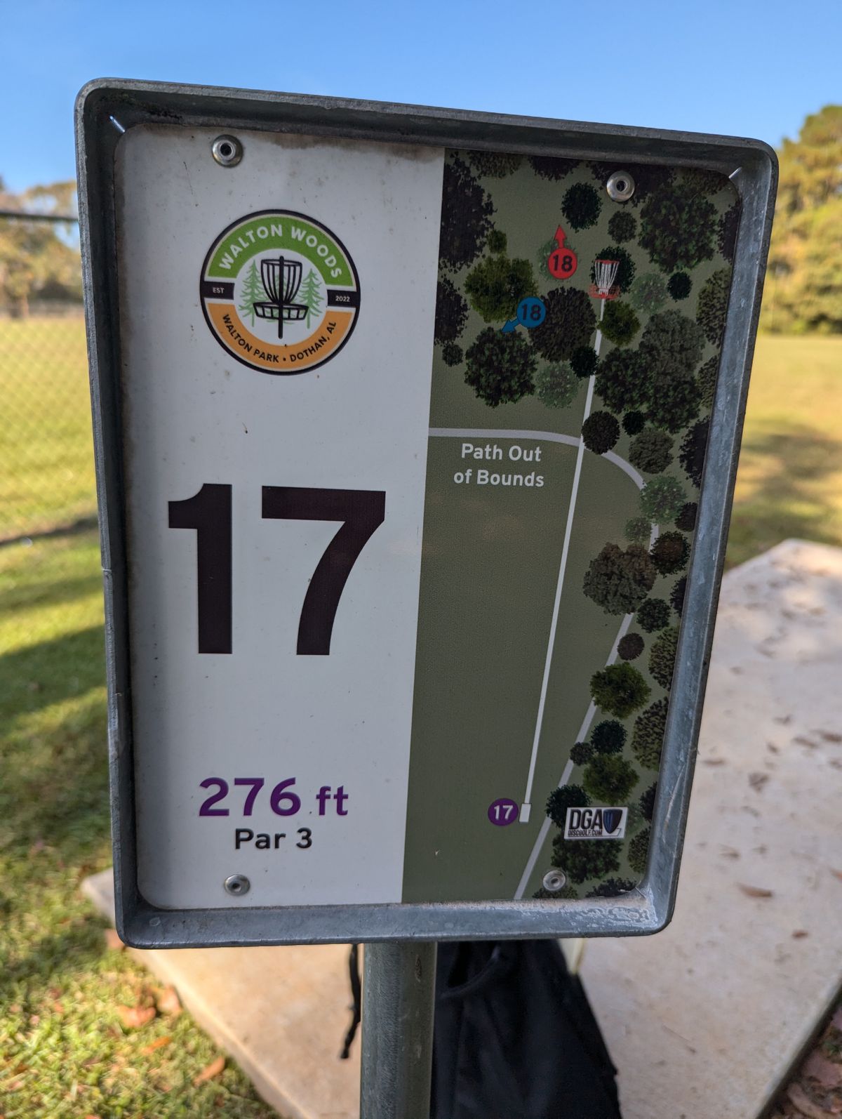 Tee sign of 17