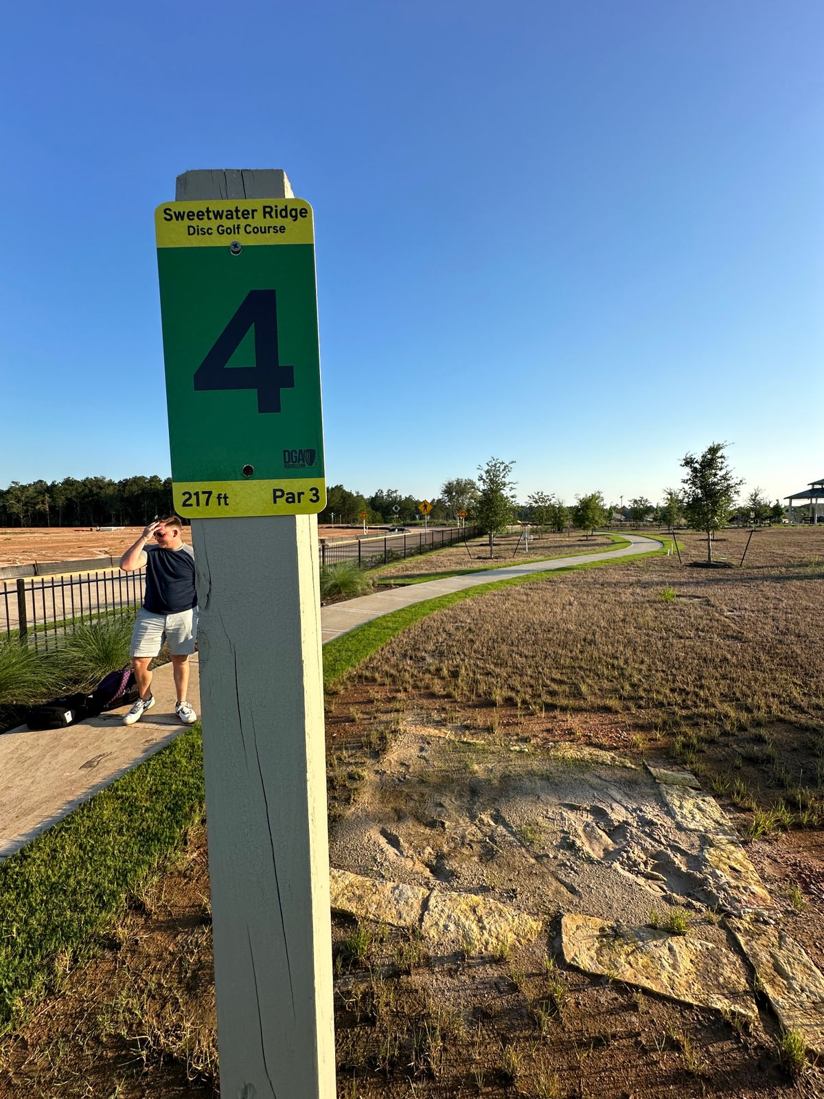 Hole 4  tee sign and tee pad
