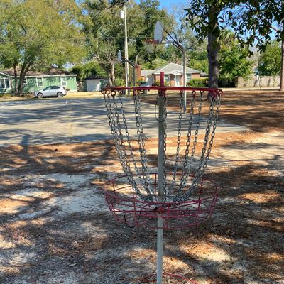 Crooked baskets. No tee pads, no signage, no bag hooks, only 3 holes. No 10m or 30m markers.