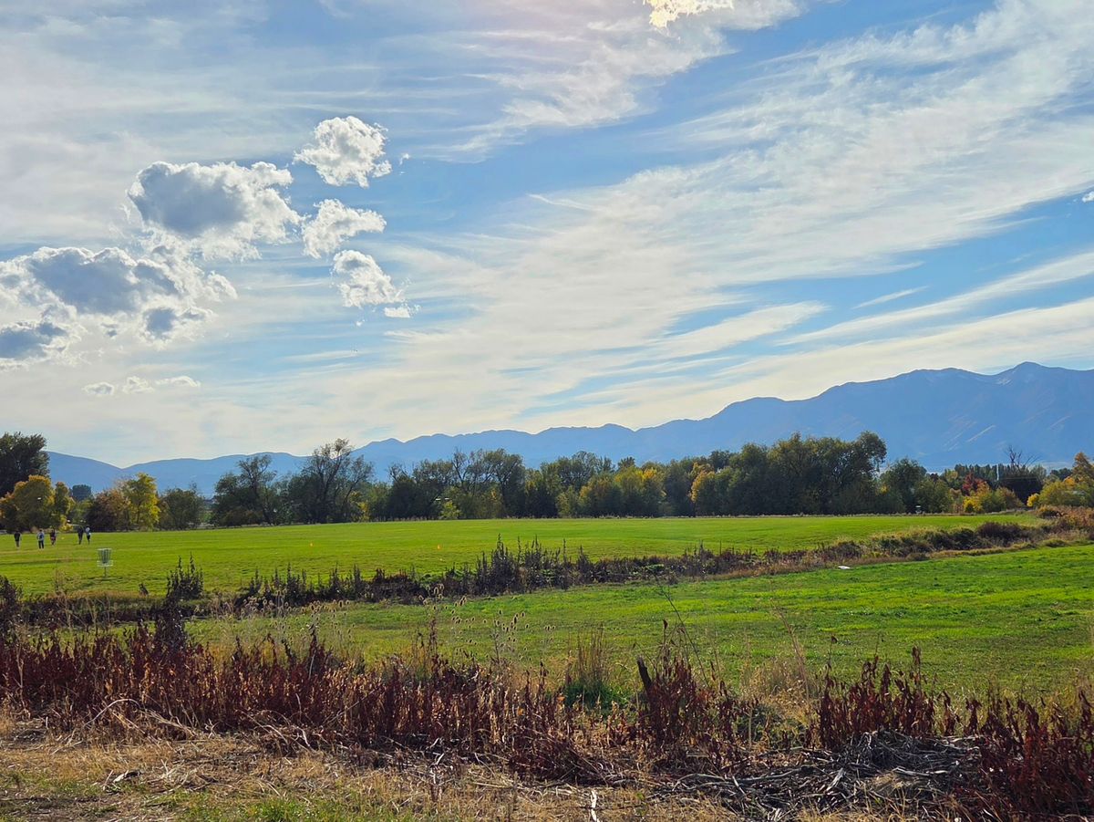 A view of the field with holes 7, 8, and 9.