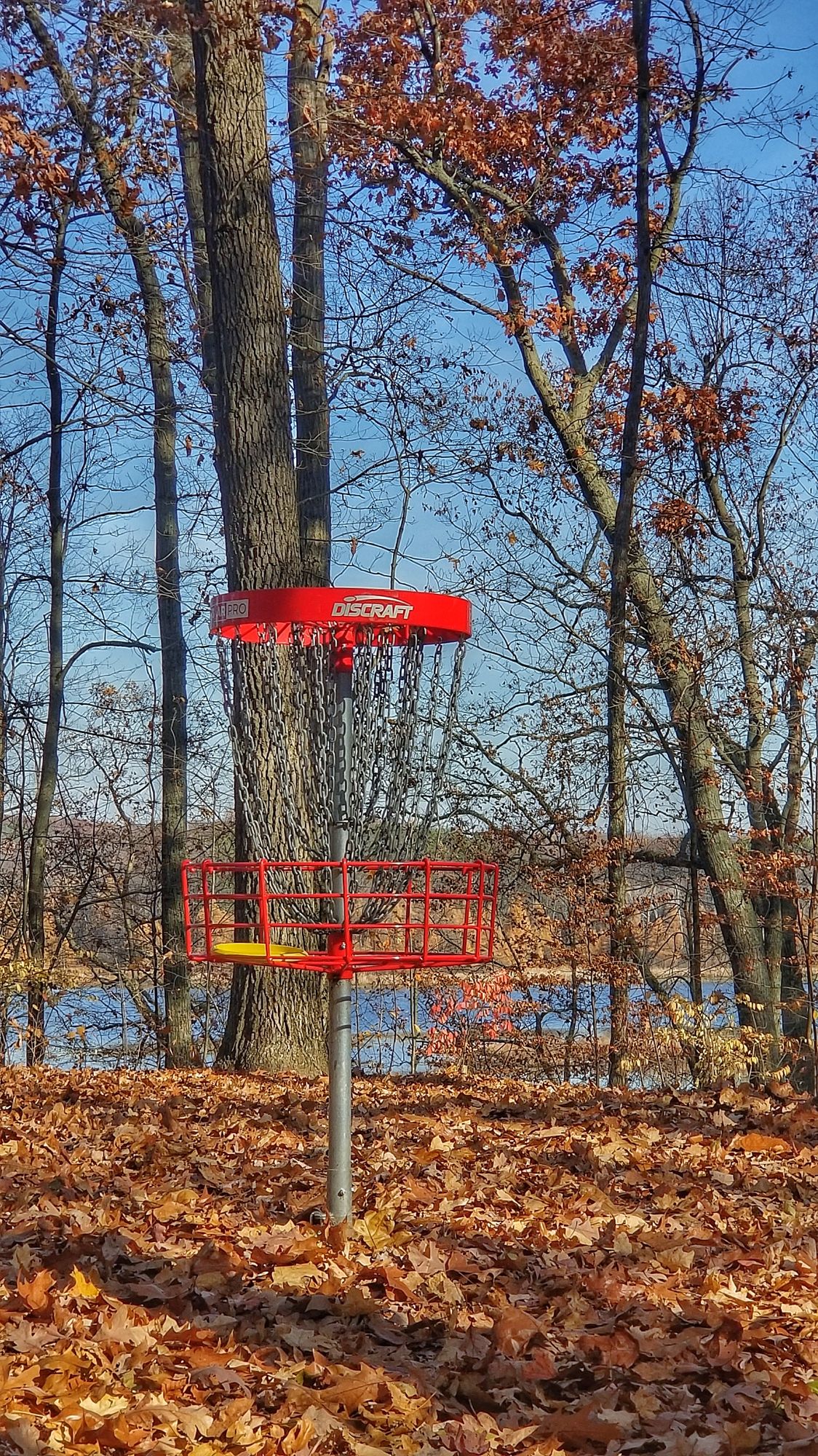 Hole 6 green and the lake behind it!