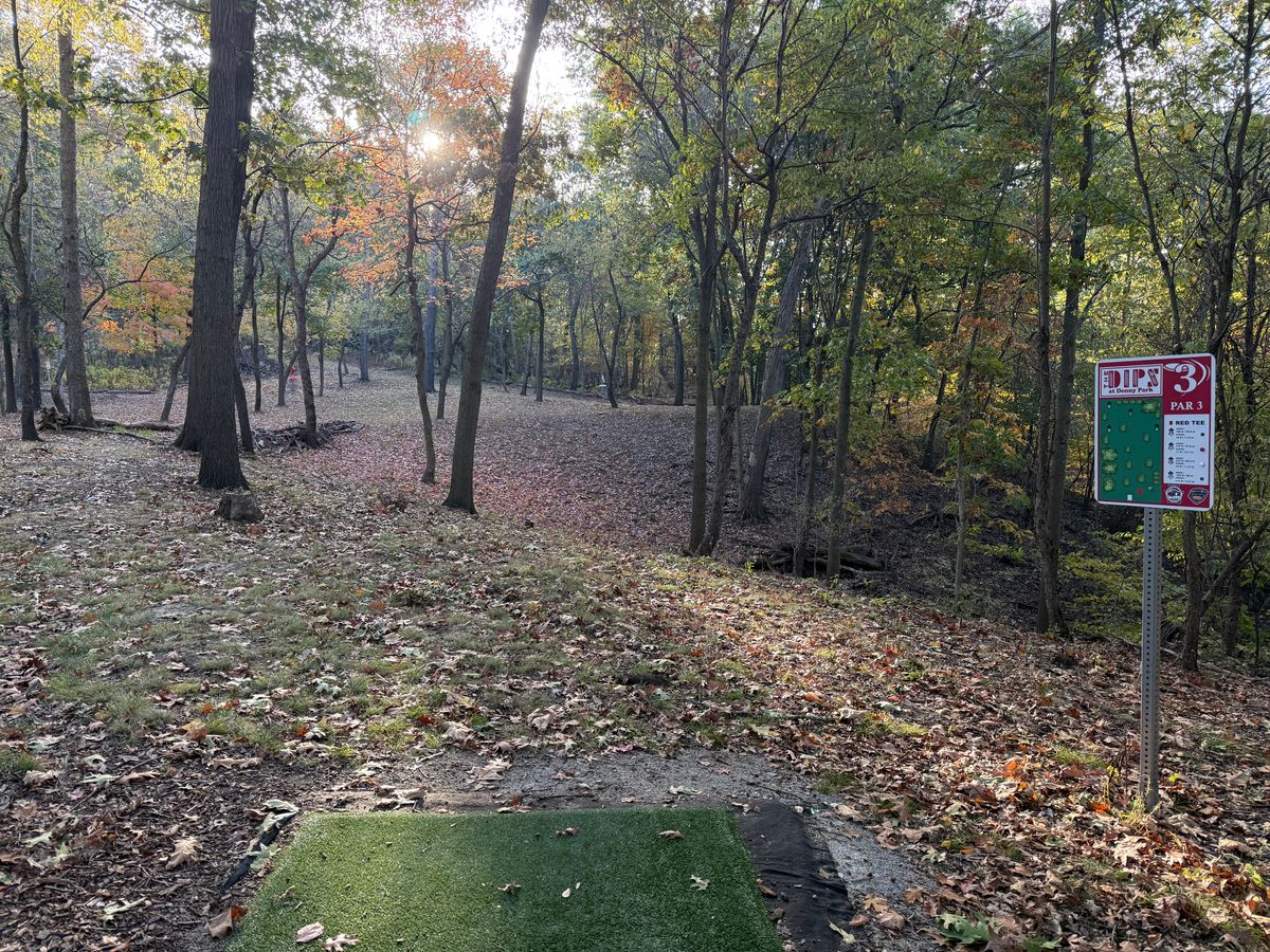 Hole 3 Red (short) tee