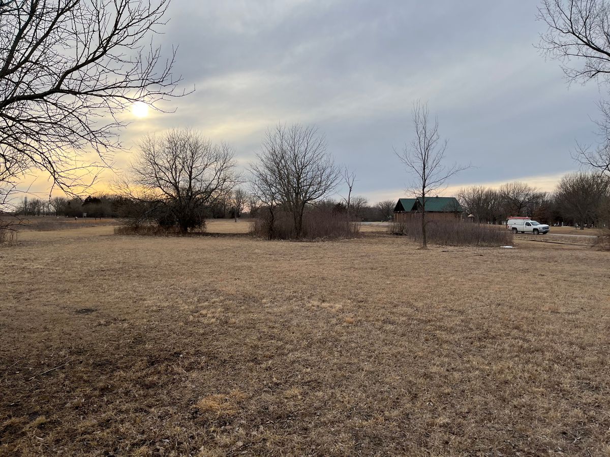 A look at both lanes from hole 8 short