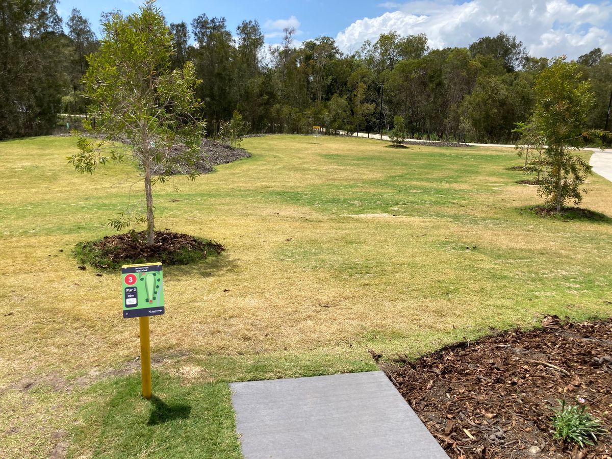 Hole 3 tee