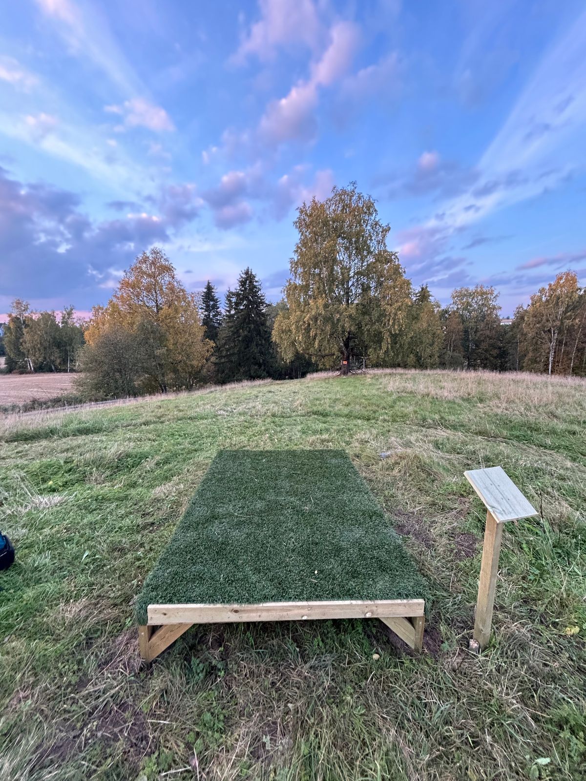 Hole 7 Teepad
