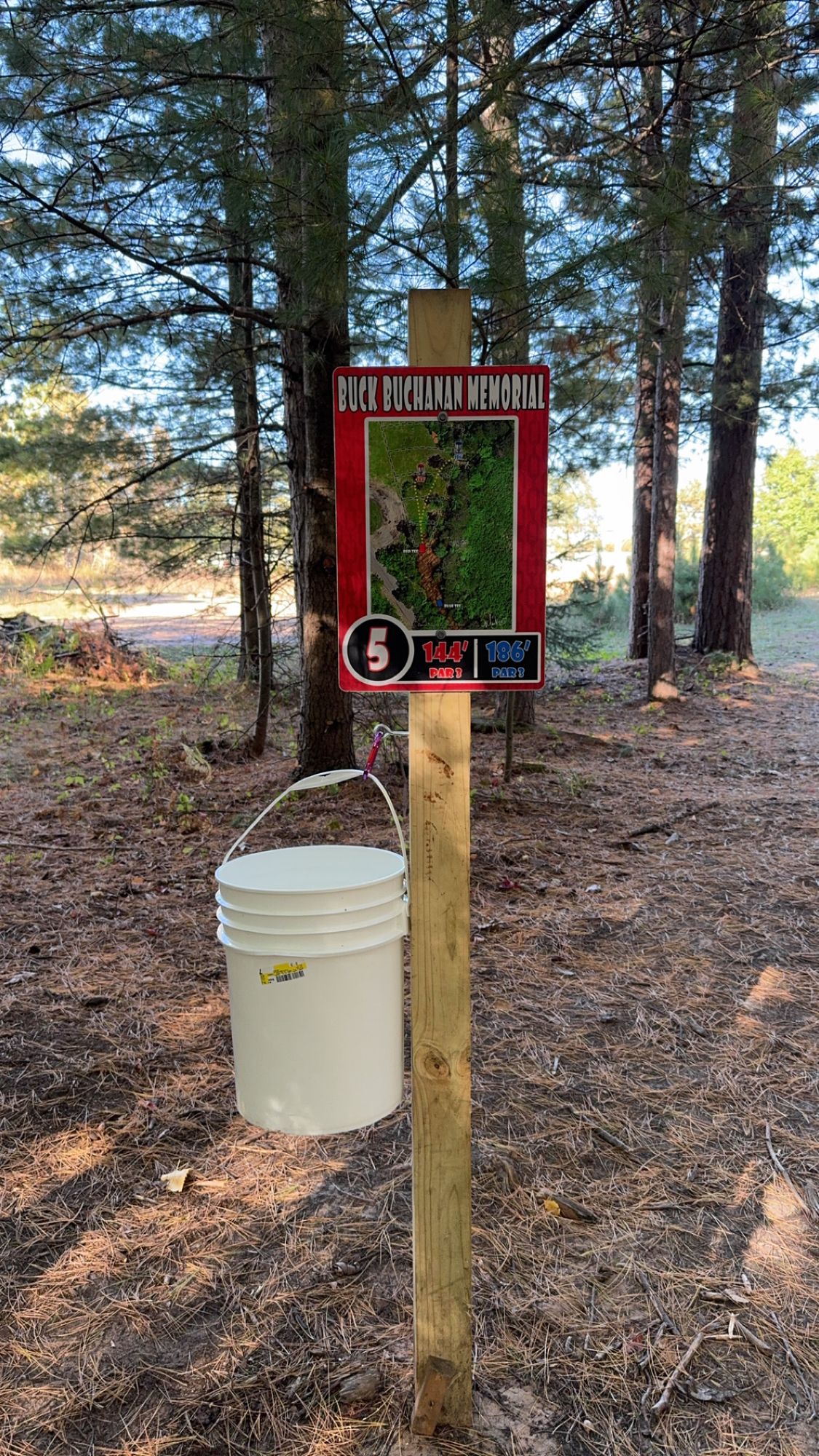 Trash buckets added at the entrance, hole 5, 9, 13 and 16.