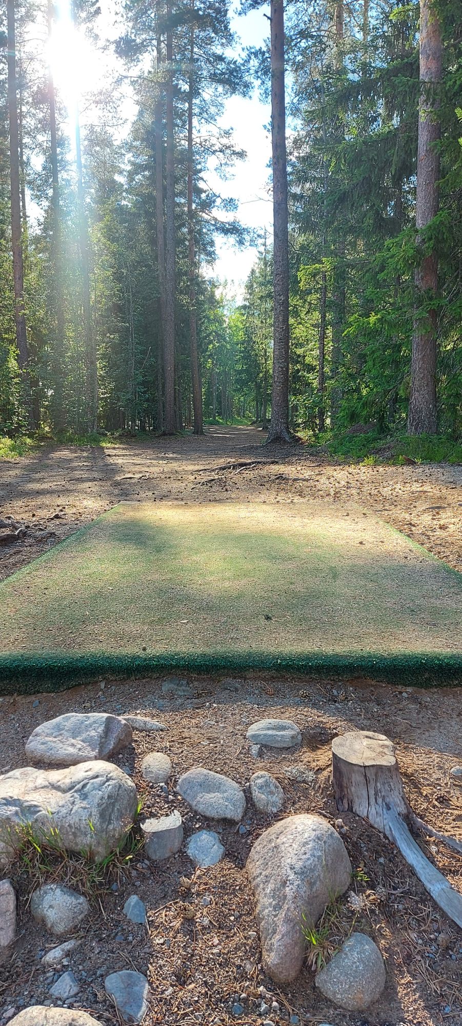 Tarinalaakso Old Course hole 8 tee
