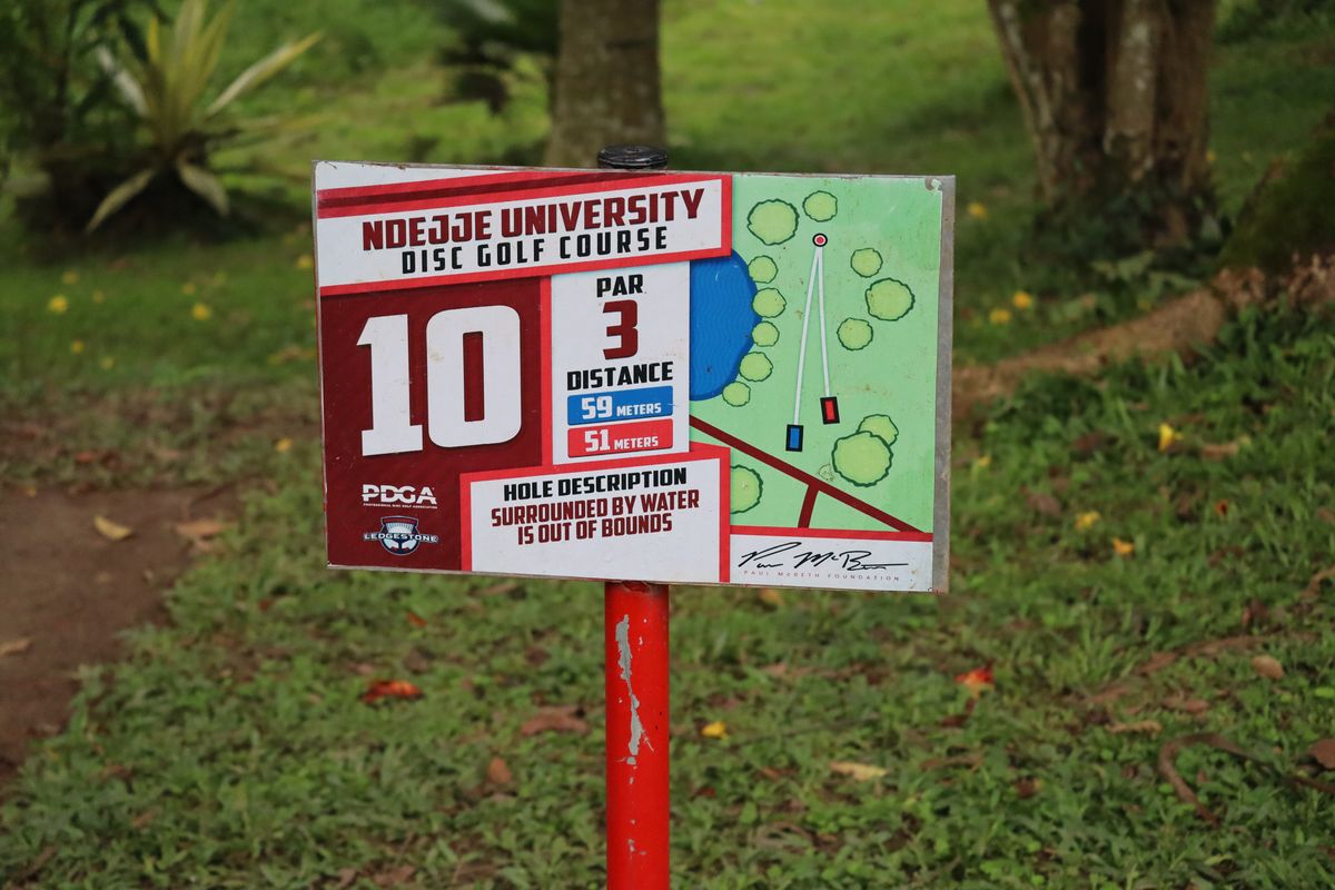 Hole 10 Tee Sign