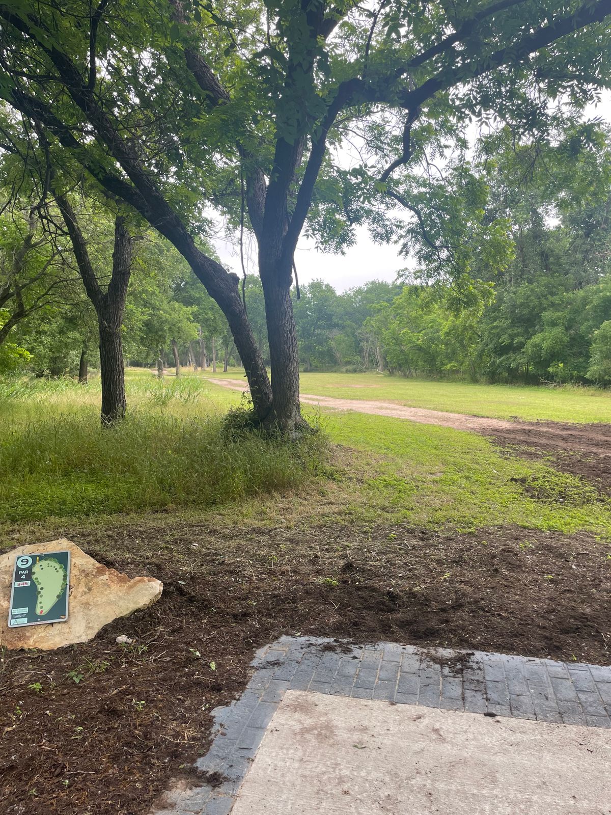 Hole 9–345 ft