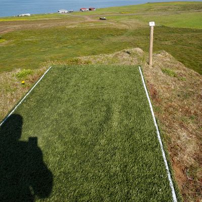 192 meters    630 feet
