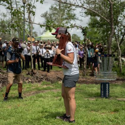 DGPT Big Easy Open Holyn Handley taking the Win