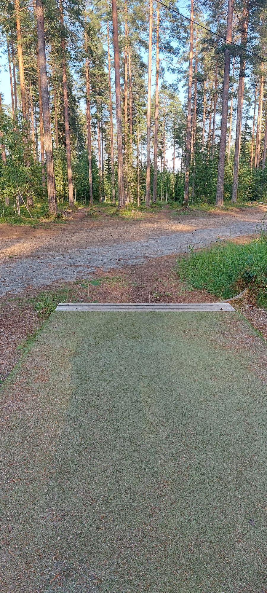 Tarinalaakso New Course tee 9