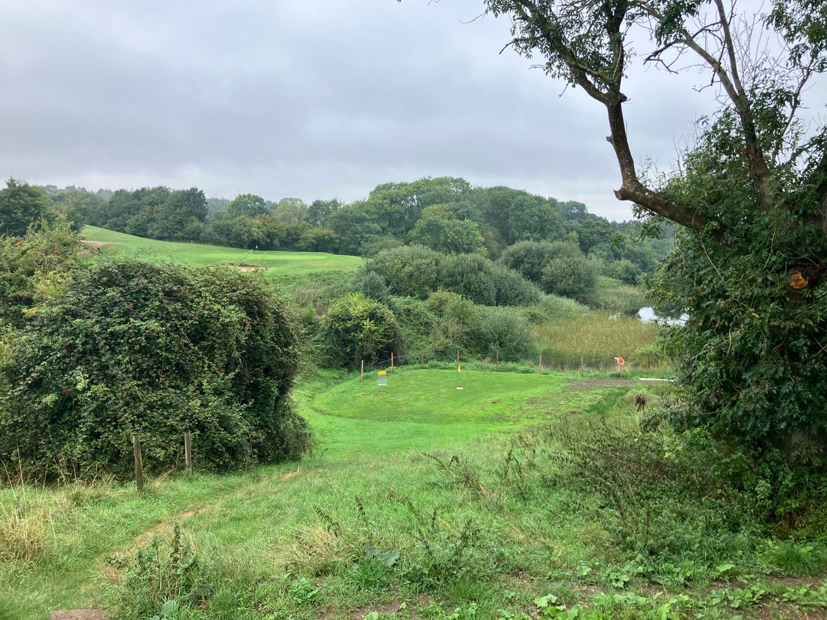 Hole 6 - short steep downhill