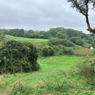 Hole 6 - short steep downhill