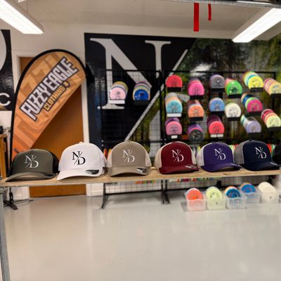 Caps