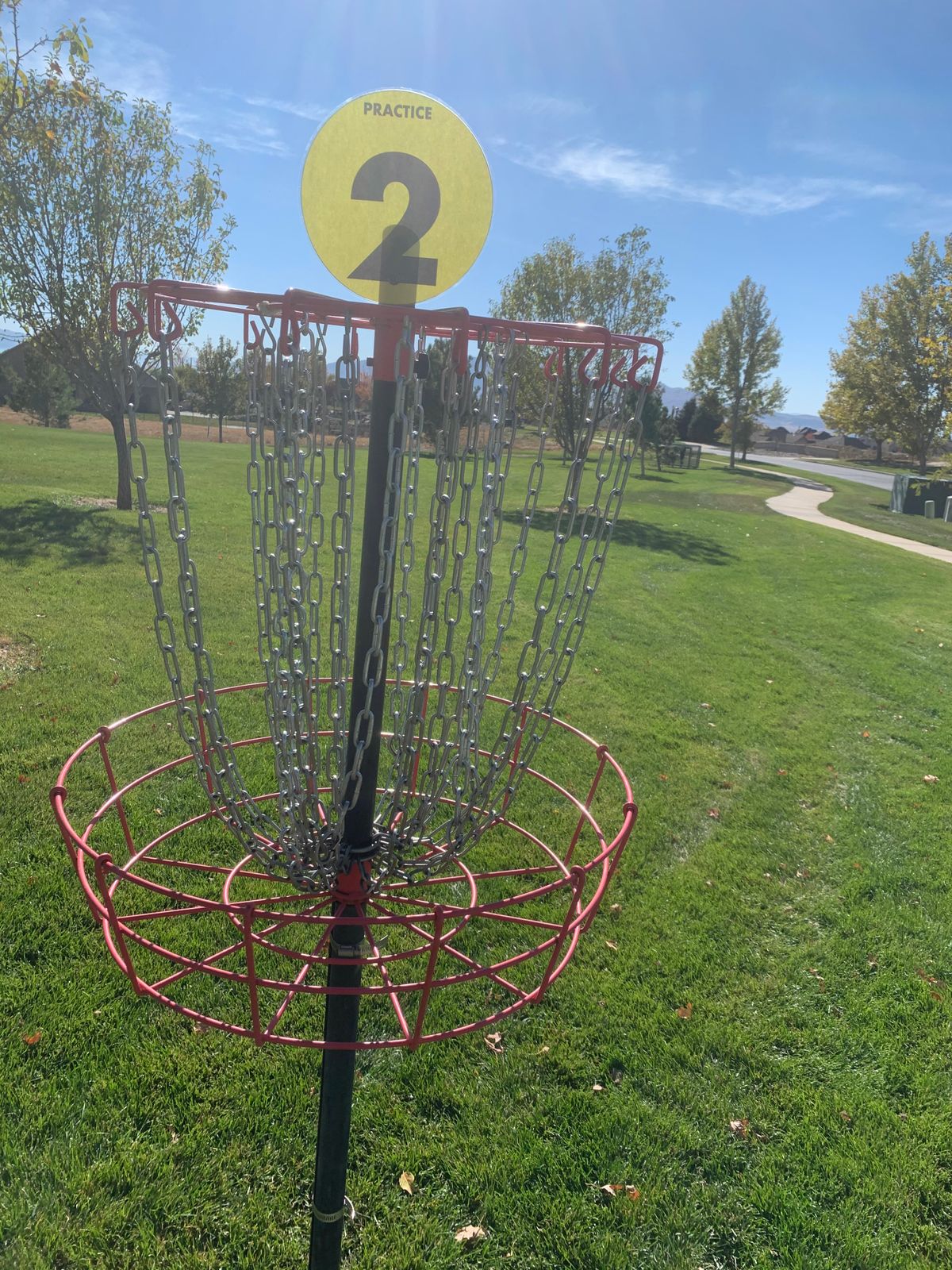Putting course Home 2 basket.