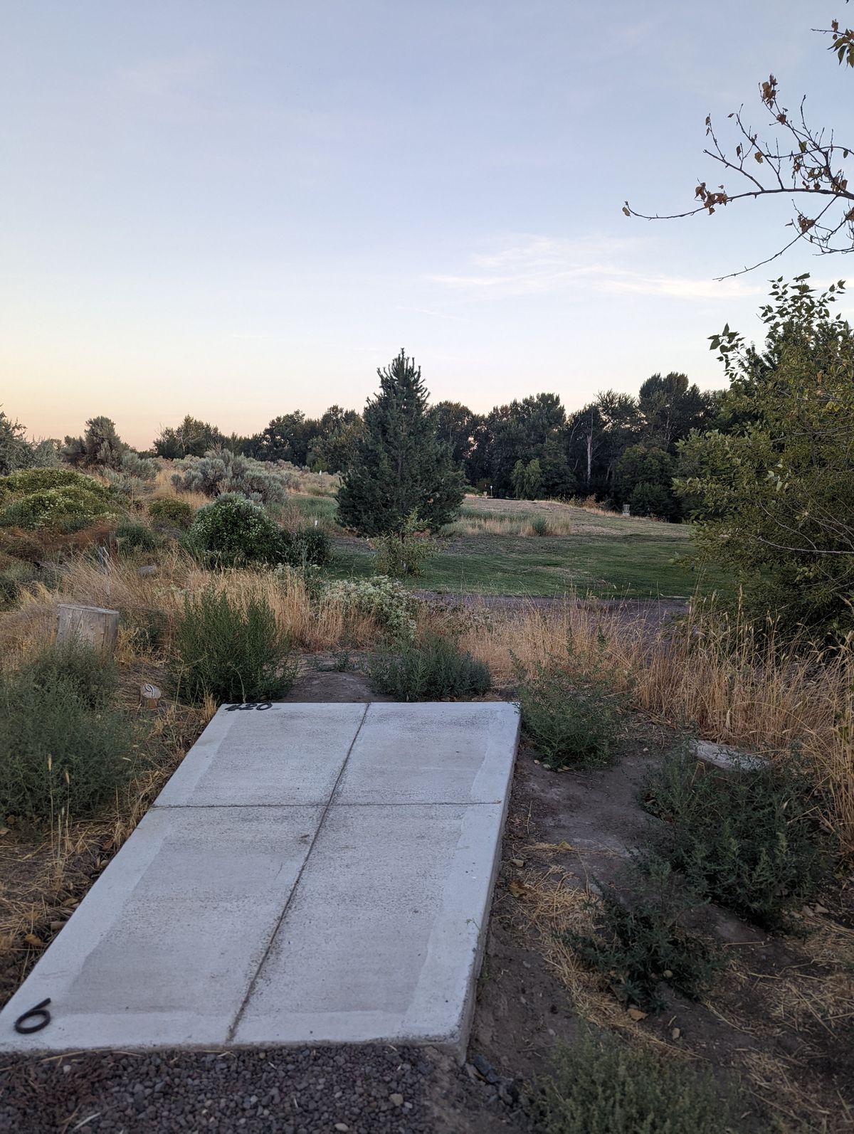 Hole #9
420ft
River is OB