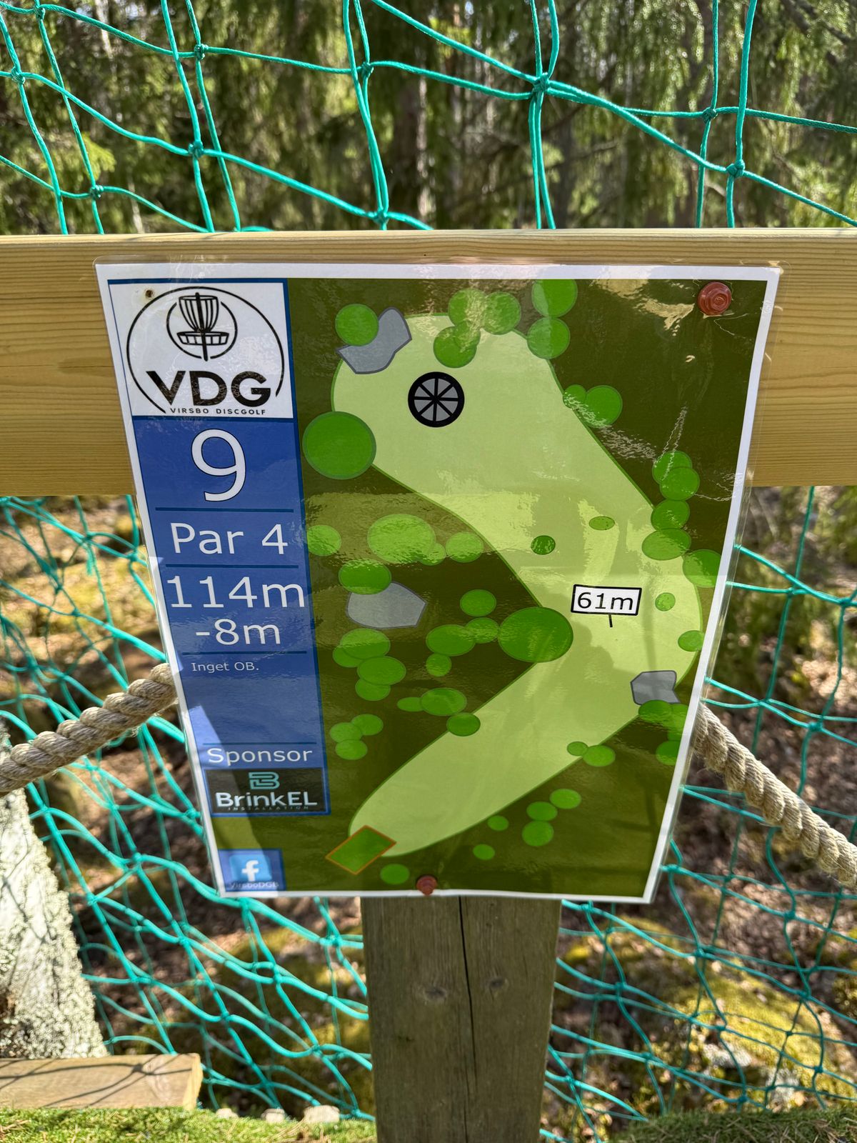 Hål 9 - Par 4 - 114m