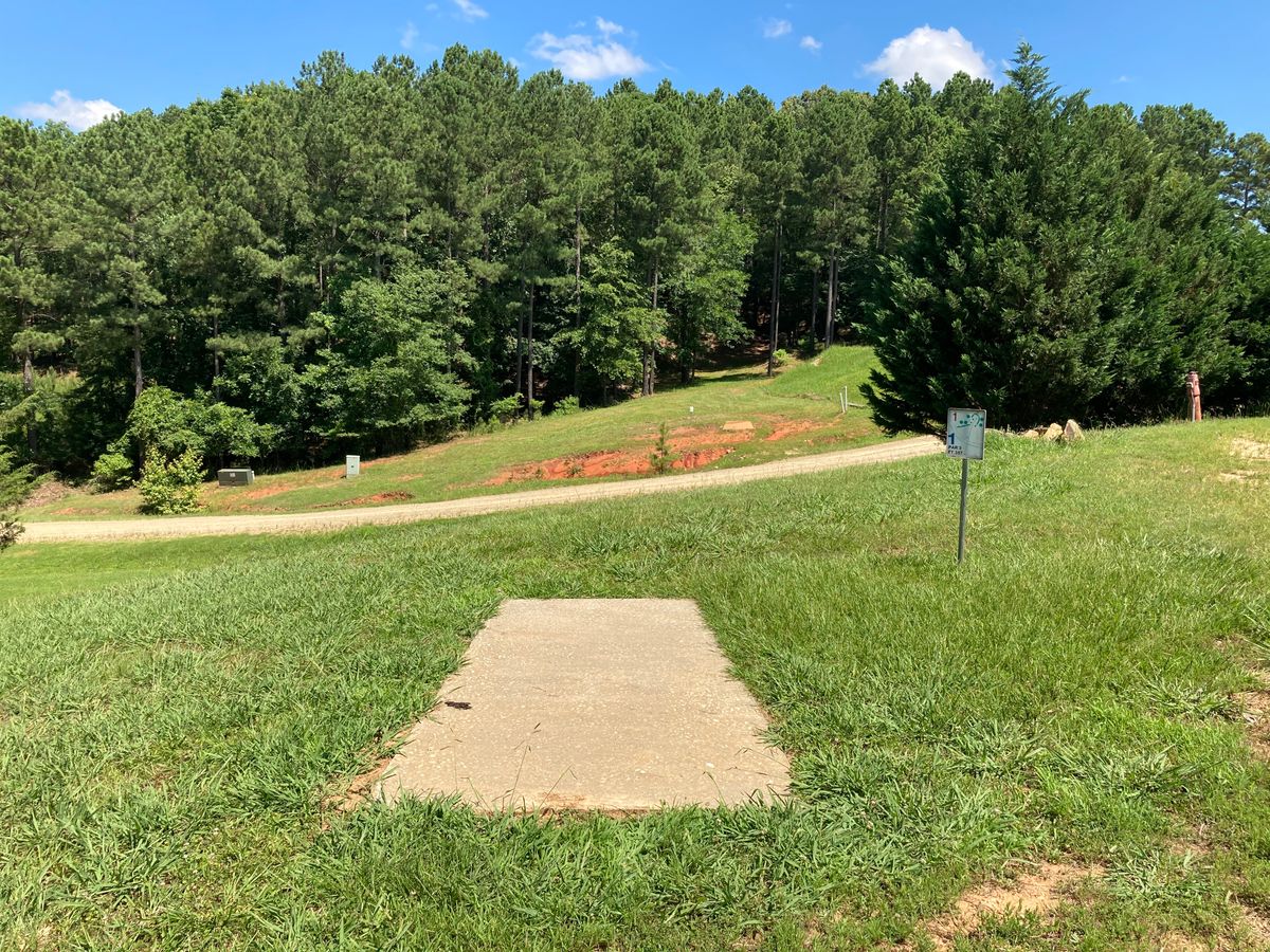 Hole 1 Tee Pad
