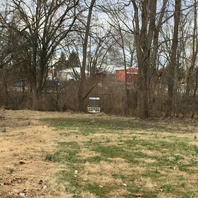 Hole 4 - island hole - my favorite on the front 7