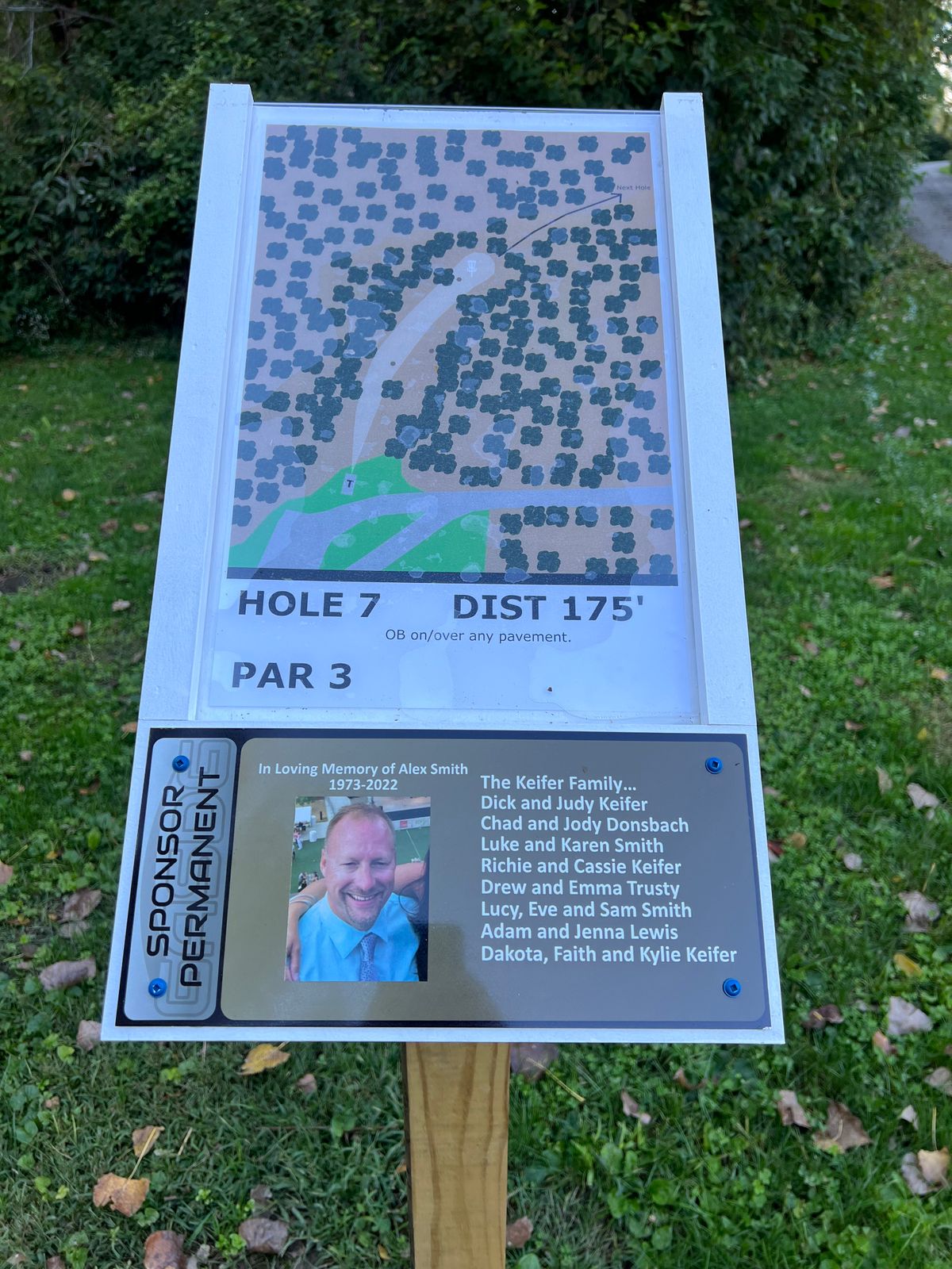 Hole 7 tee sign