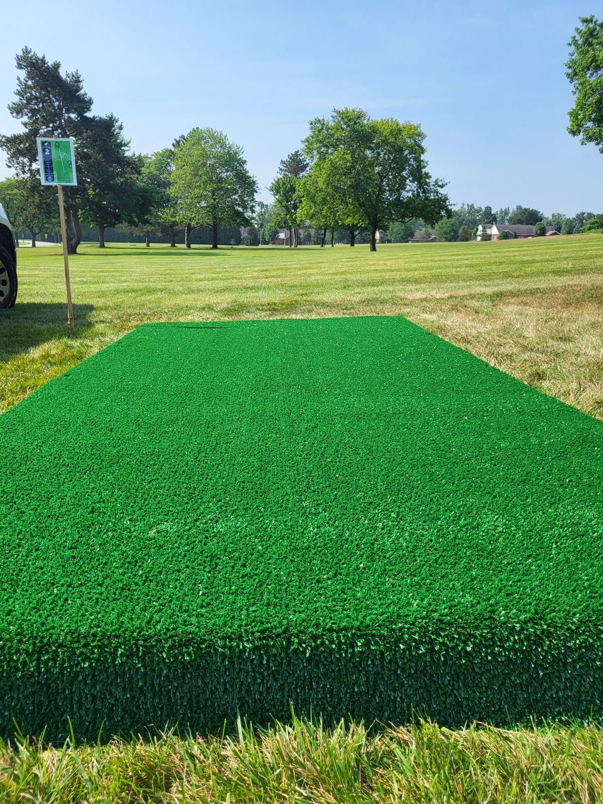 Hole 2 tee