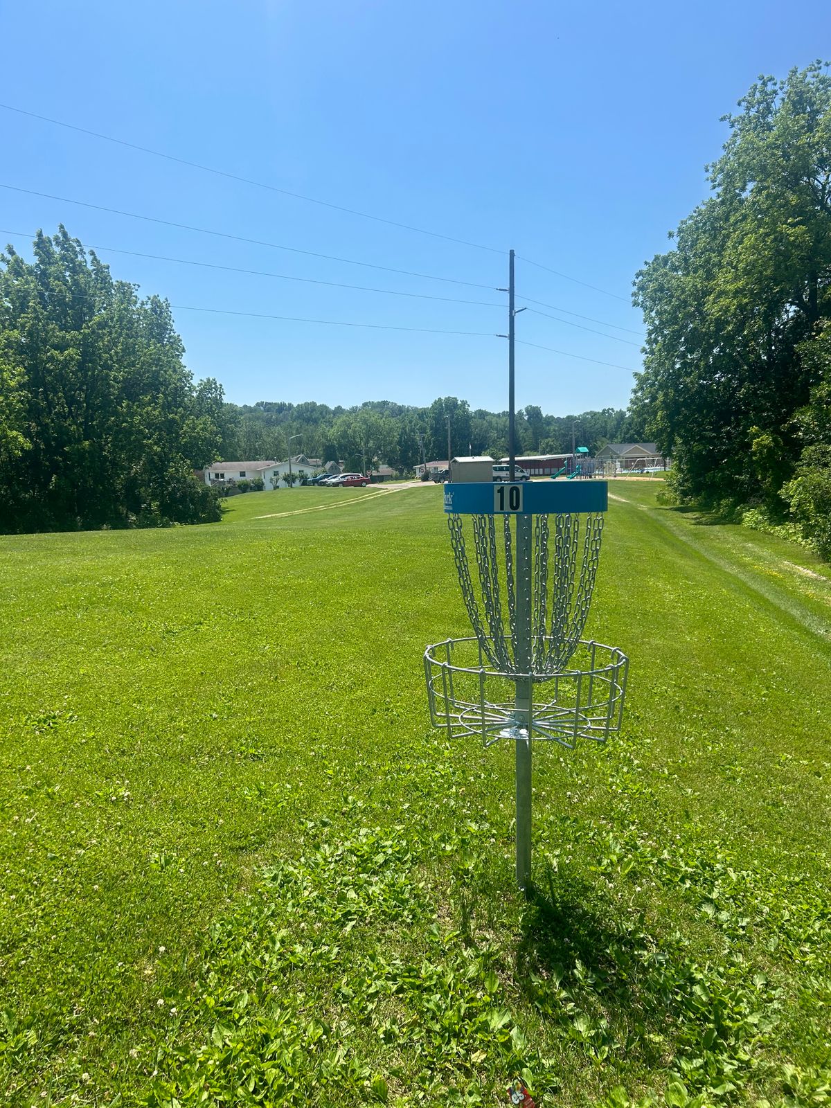 Hole 10 basket