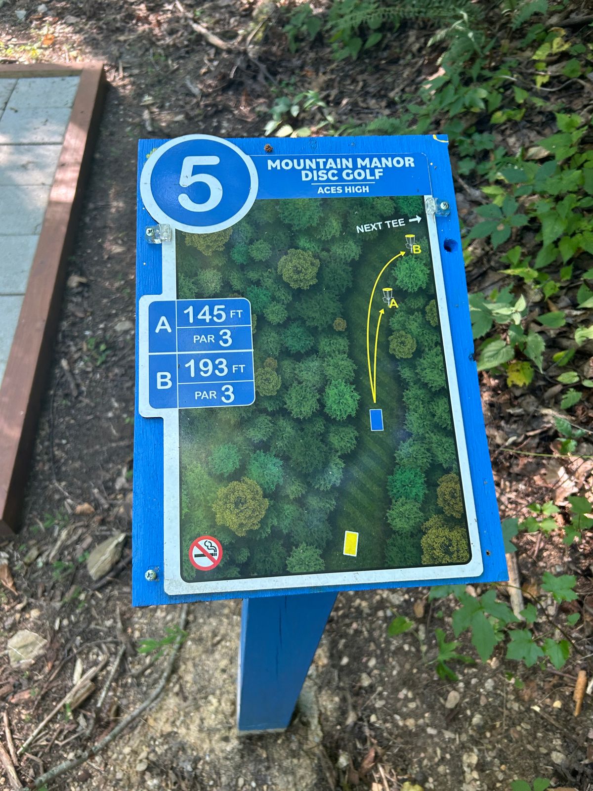 Hole 5-14 Blue signage shows details of the shot    Hole 5 is at top before players start a  nice decent 
